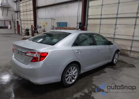 2012 Toyota Camry Xle z USA, uszkodzony, nr VIN 4T1BF1FK9CU584932